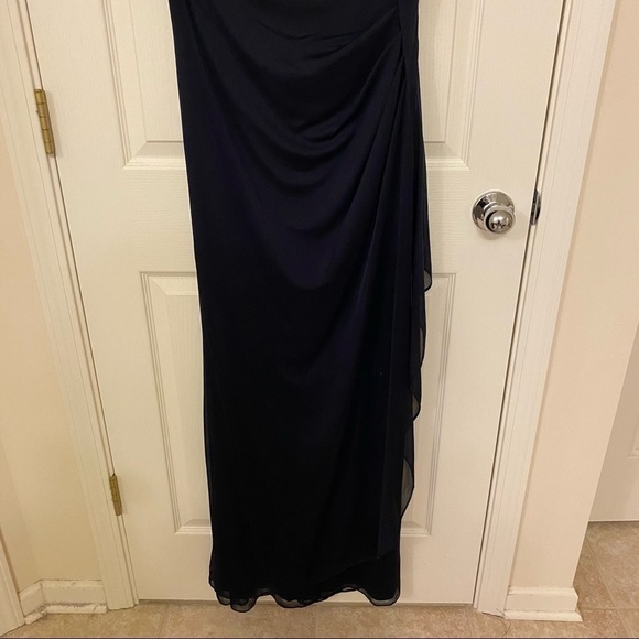 XSCAPE Beaded-Detail Sheer embellished neckline Jersey Knit Gown in Navy Size 8 - Picture 7 of 12